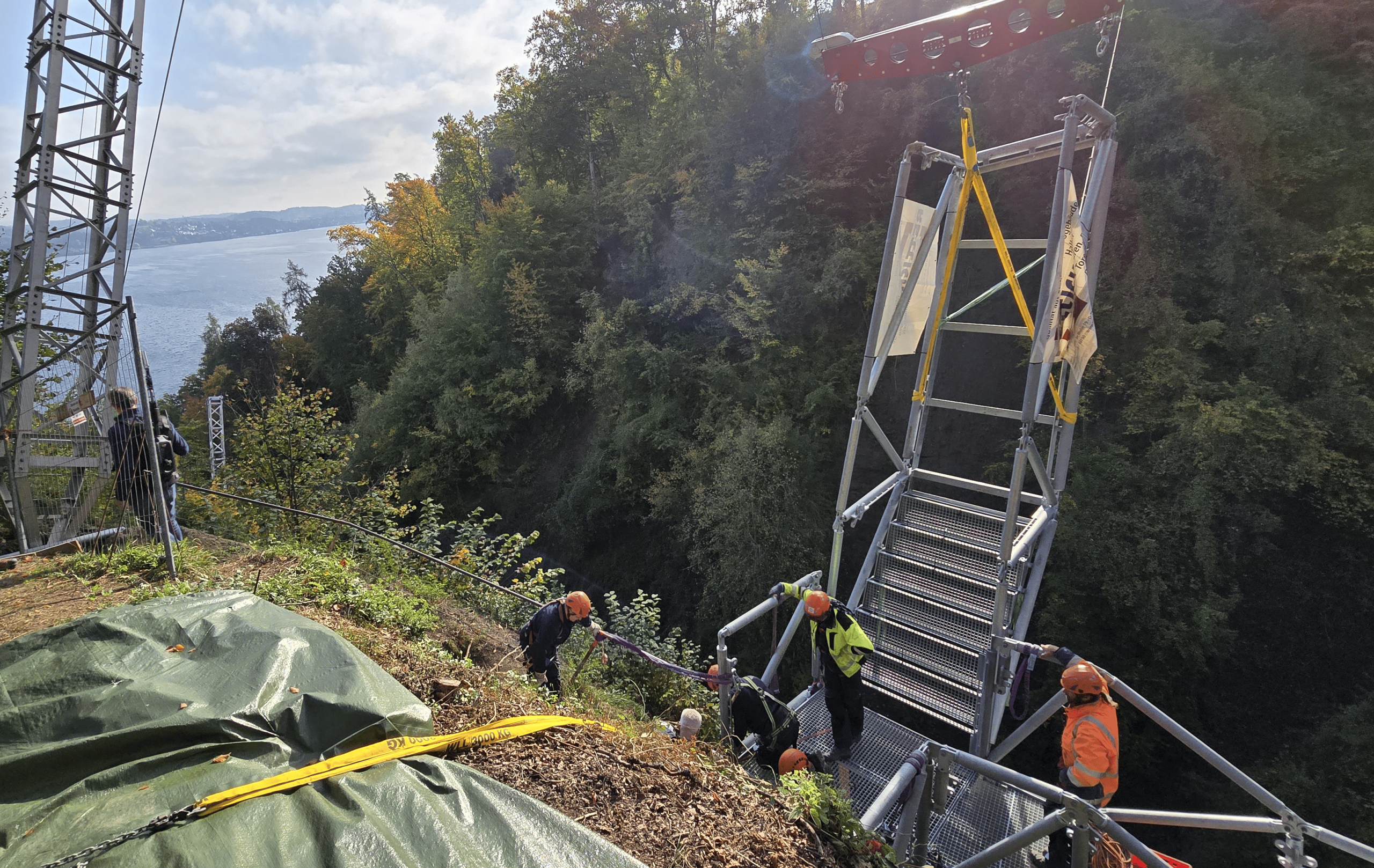 Spektakuläre Aktion in der Marienschlucht: Neue Kanzel bringt tolle Panorama-Aussicht