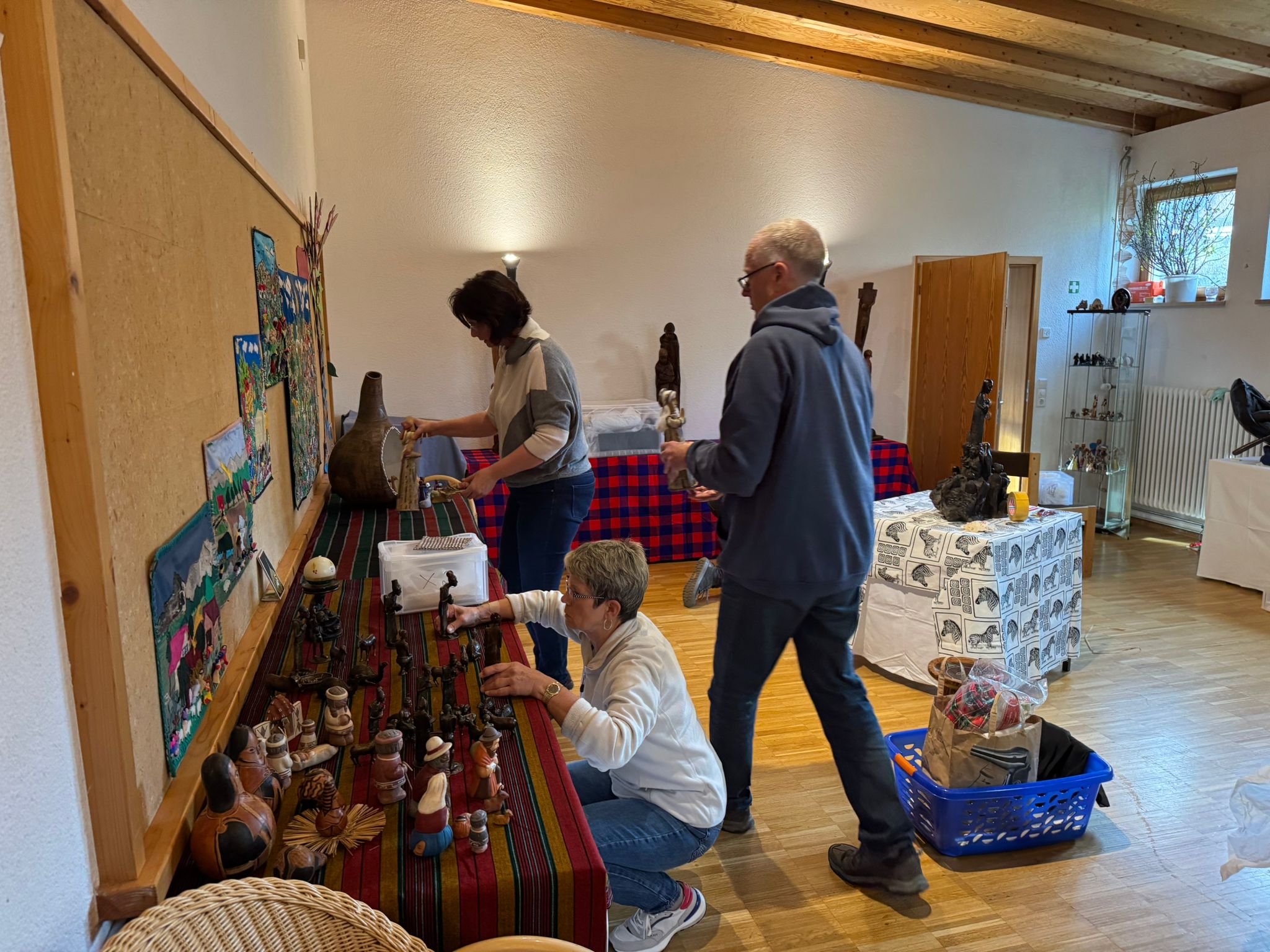 160 besondere Werke: Ausstellung mit Krippen und Kunst aus aller Welt beginnt