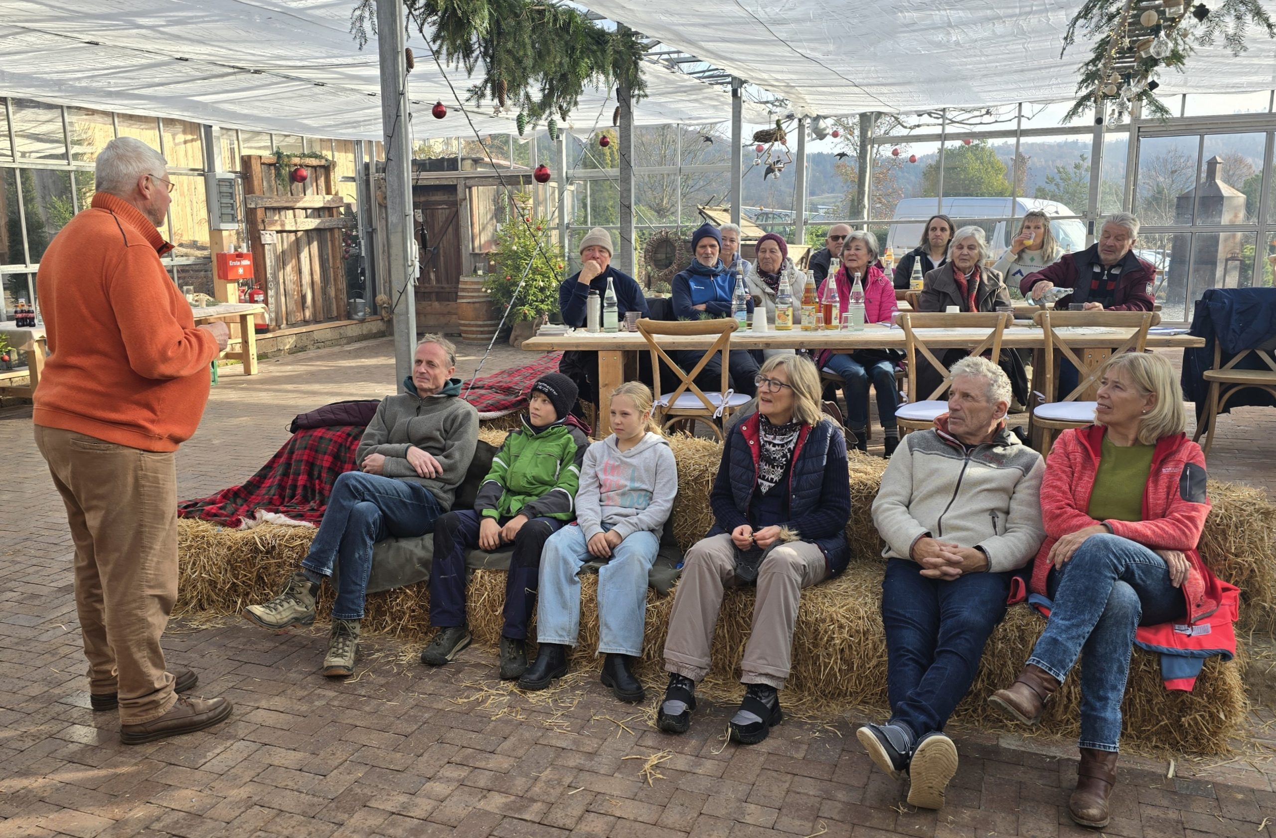Das Geheimnis der schwarzen Wunder-Erde und der gelben Beedabei-Blumenkästen